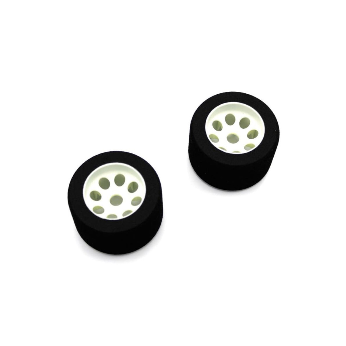 Kyosho Reifen hinten Fantom (2)