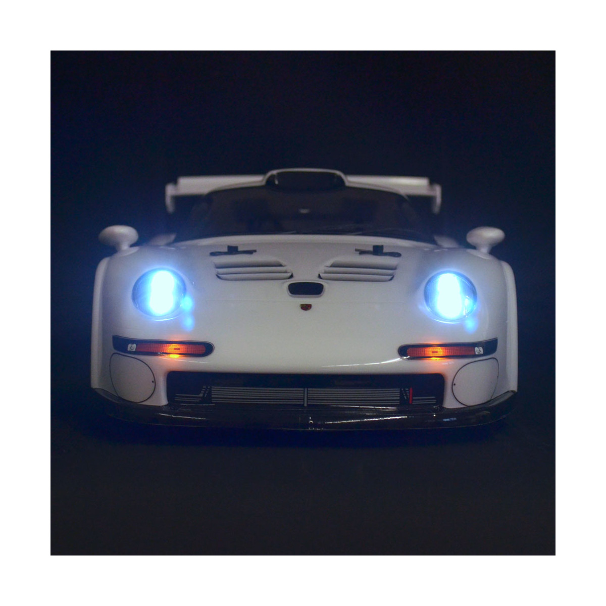 Tamiya 47443 Porsche 911 GT1 Street TA03R-S Kit Tamiya 47443 Porsche 911 GT1 Street TA03R-S Kit