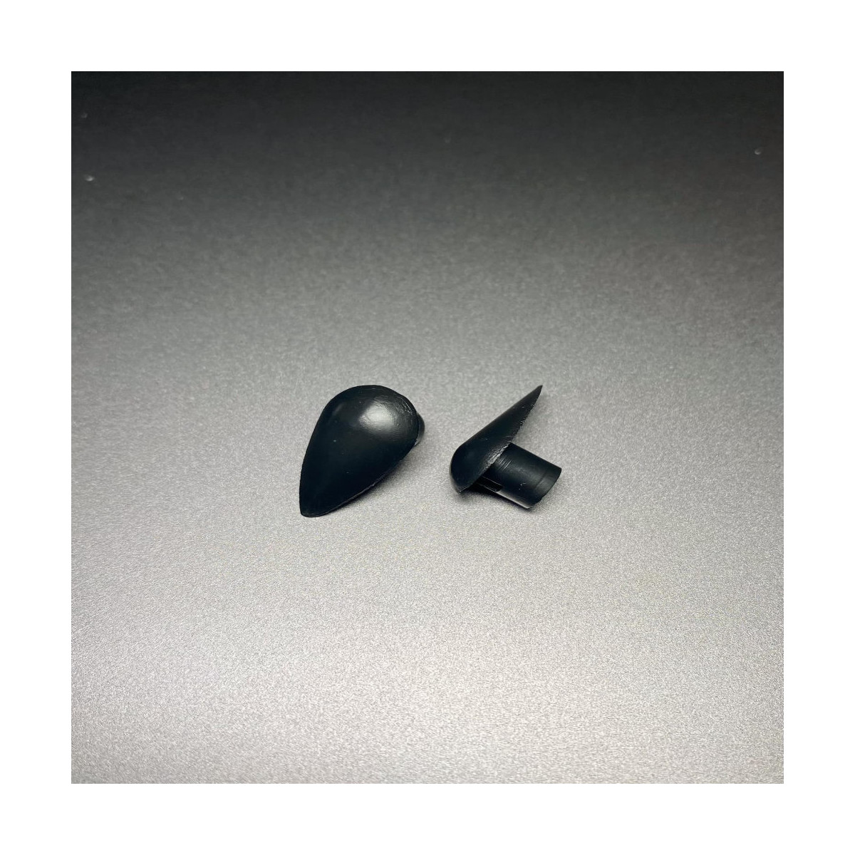 FanRC Wing holder (water drop), black for RC10