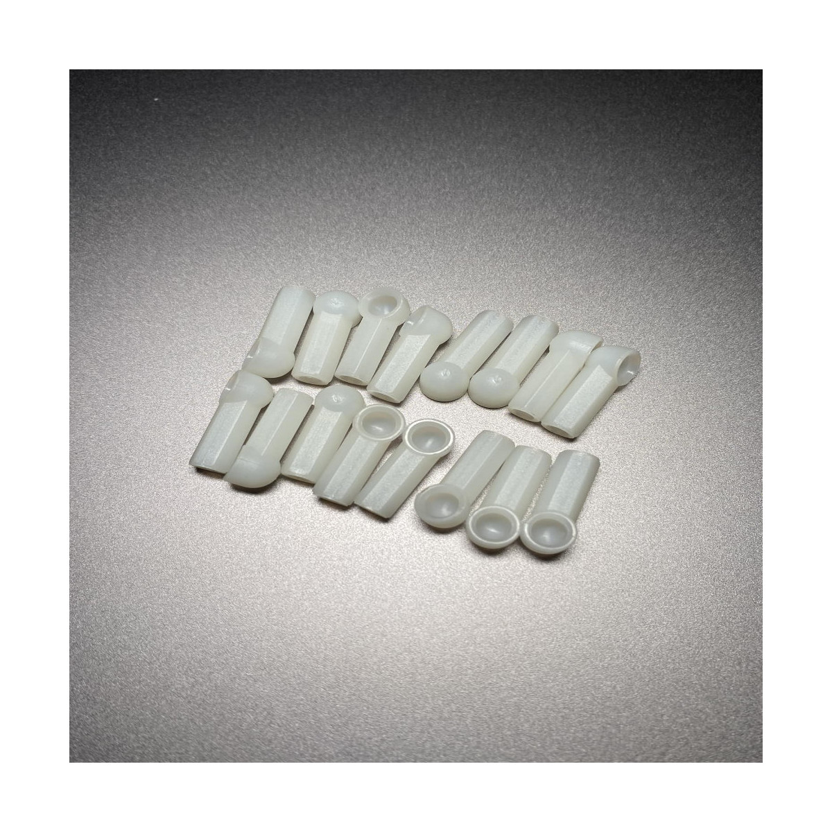FanRC ball cups for RC10/10T/GT , 16 pcs