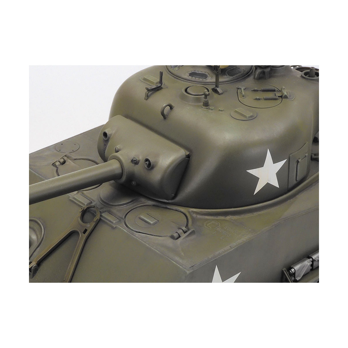 Tamiya 56048 US M4 Sherman 105mm 1:16
